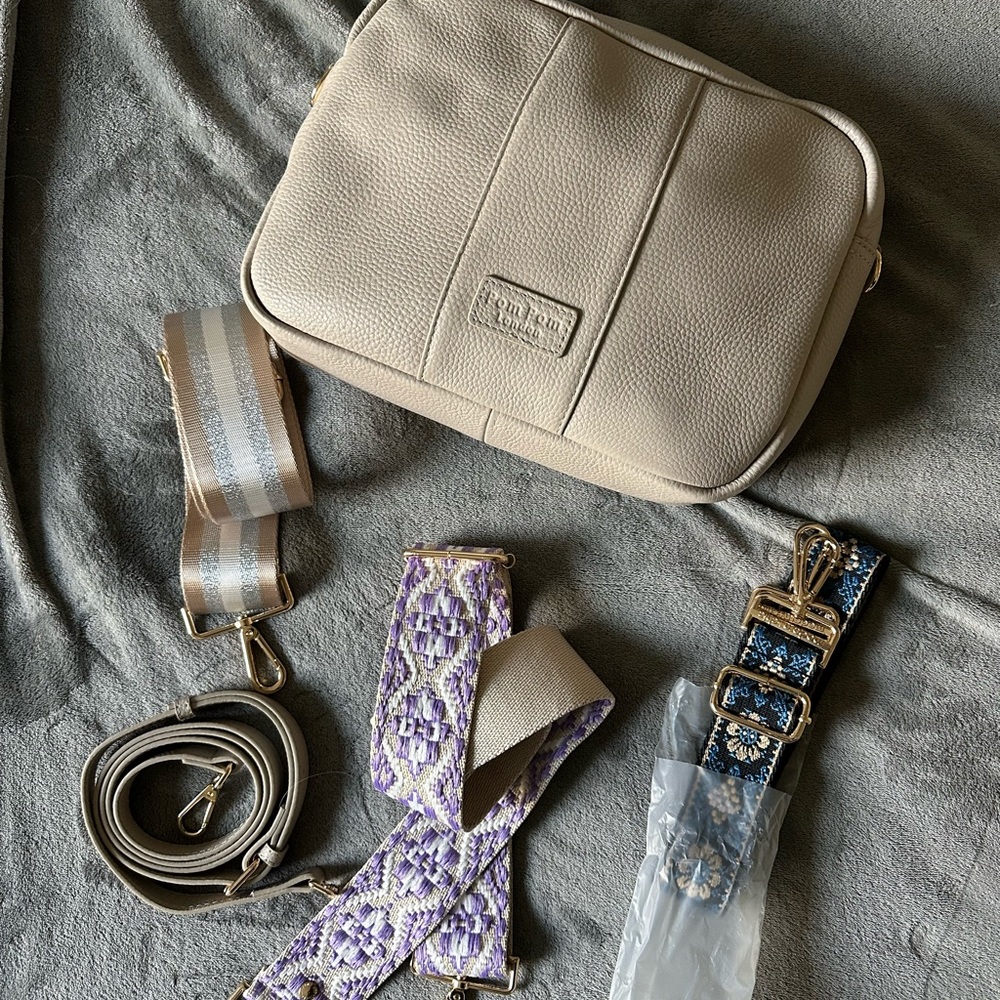 Stylish Beige Crossbody Bag with Interchangeable Straps